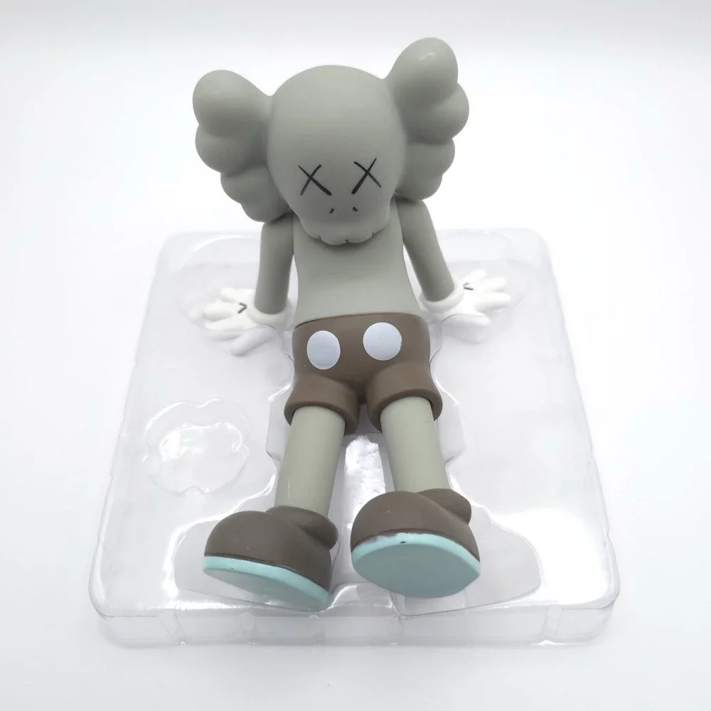 XXKAWS Trendy Ornaments Figure Art Gray New Open Box XX‎ KAWS